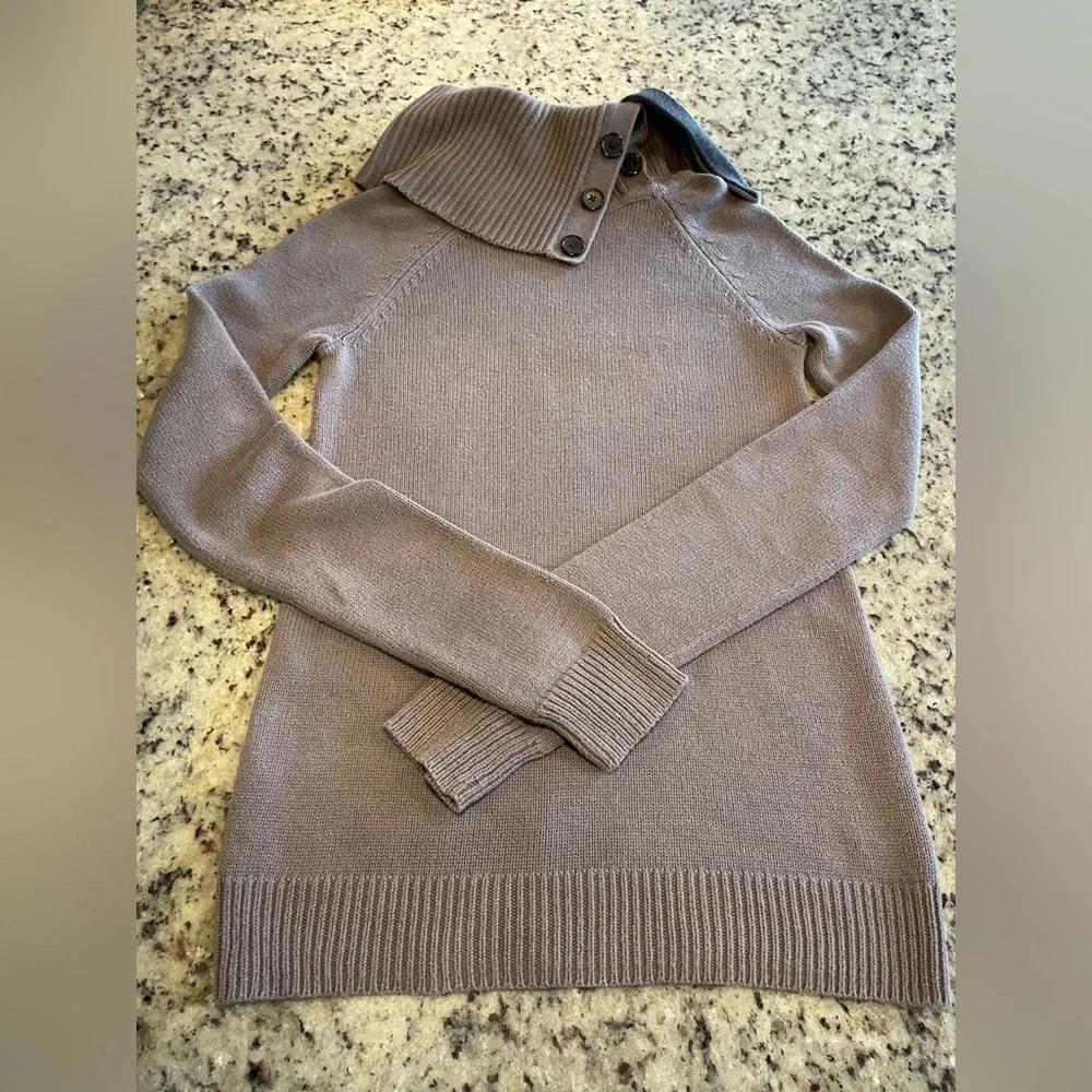 Women's gap cotton thick knit Taupe Button-Up Sweater size S tall - Picture 2 of 6